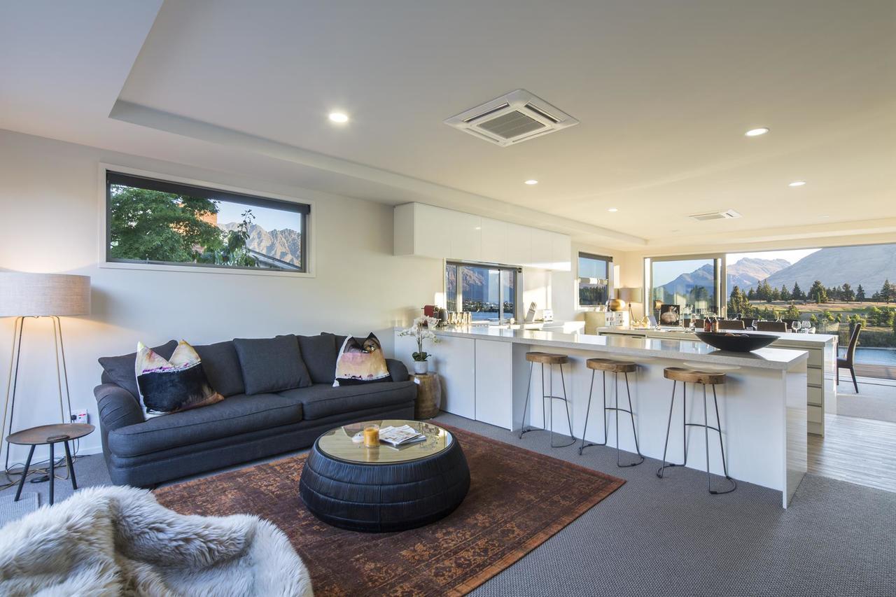 Lakefront Luxury By Amazing Accom Κουίνσταουν Εξωτερικό φωτογραφία