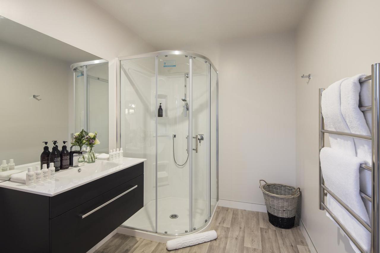 Lakefront Luxury By Amazing Accom Κουίνσταουν Εξωτερικό φωτογραφία